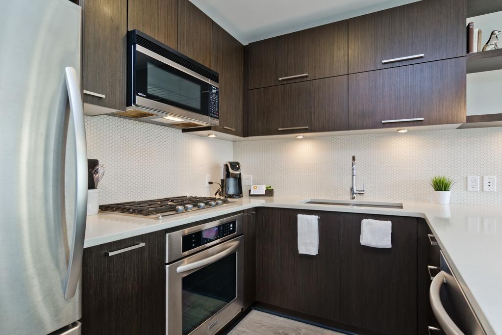Ostays - Casel * Calgary